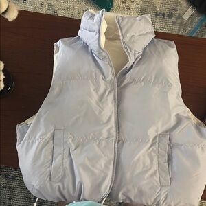 ❤️3 for $15!❤️ Reversible Lavender and White Puffer Vest, size M/L